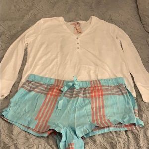 Victoria Secret- The Lounger Shorts PJ set
